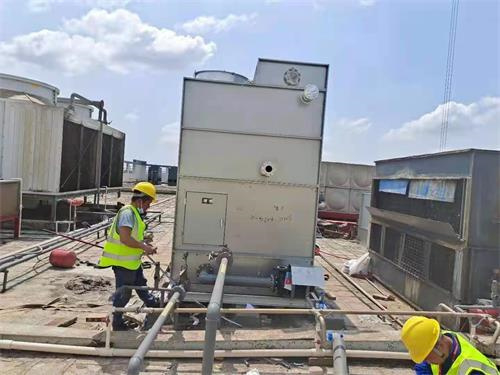 長(zhǎng)時(shí)間使用冷卻塔產(chǎn)品時(shí)應(yīng)該注意哪些問題呢？(冷卻塔工作原理及注意事項(xiàng))