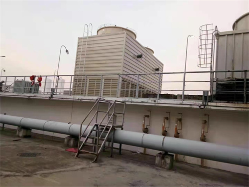 冷卻塔為何會冒白煙,發電廠冷卻塔冒白氣